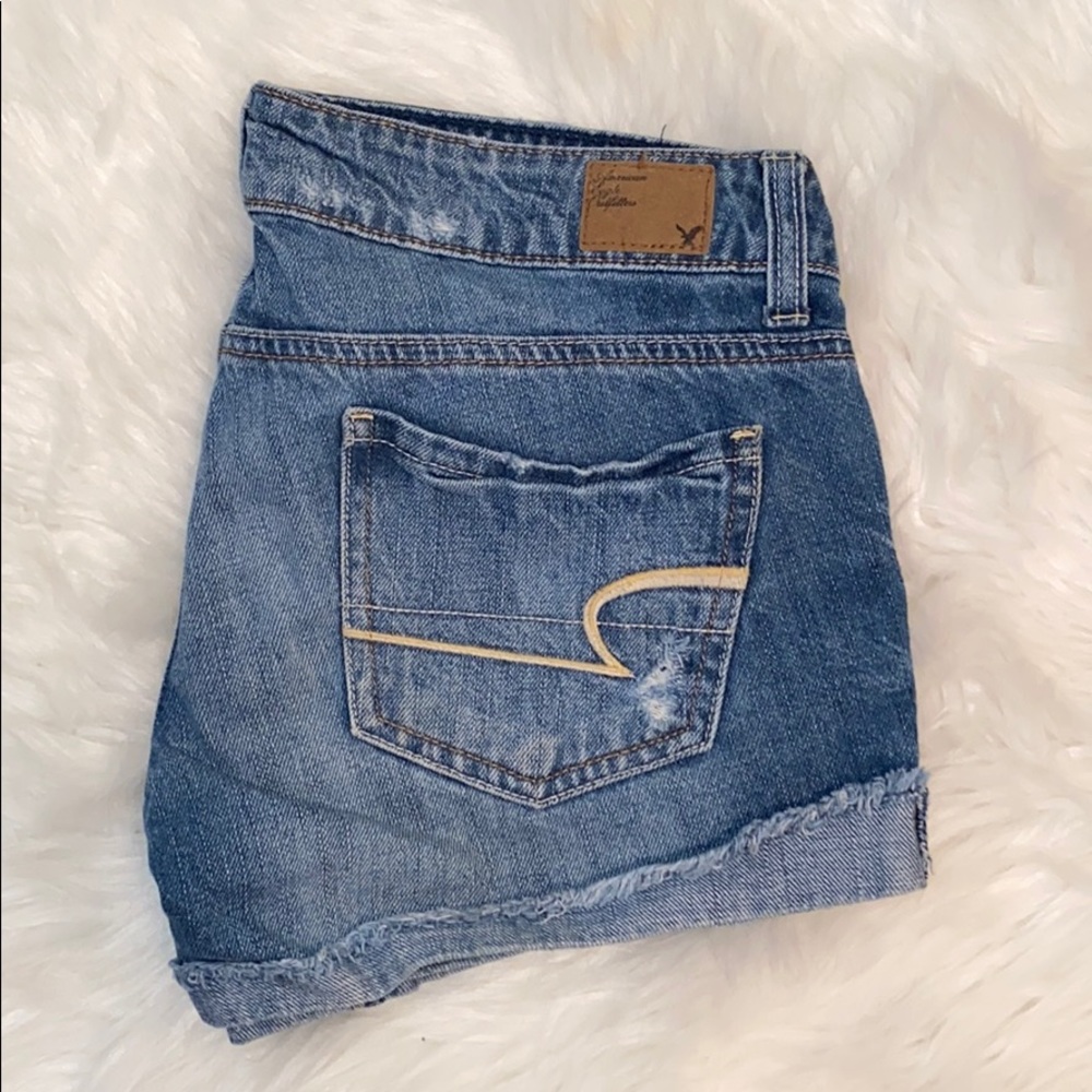 Size 2 women’s American Eagle shorts